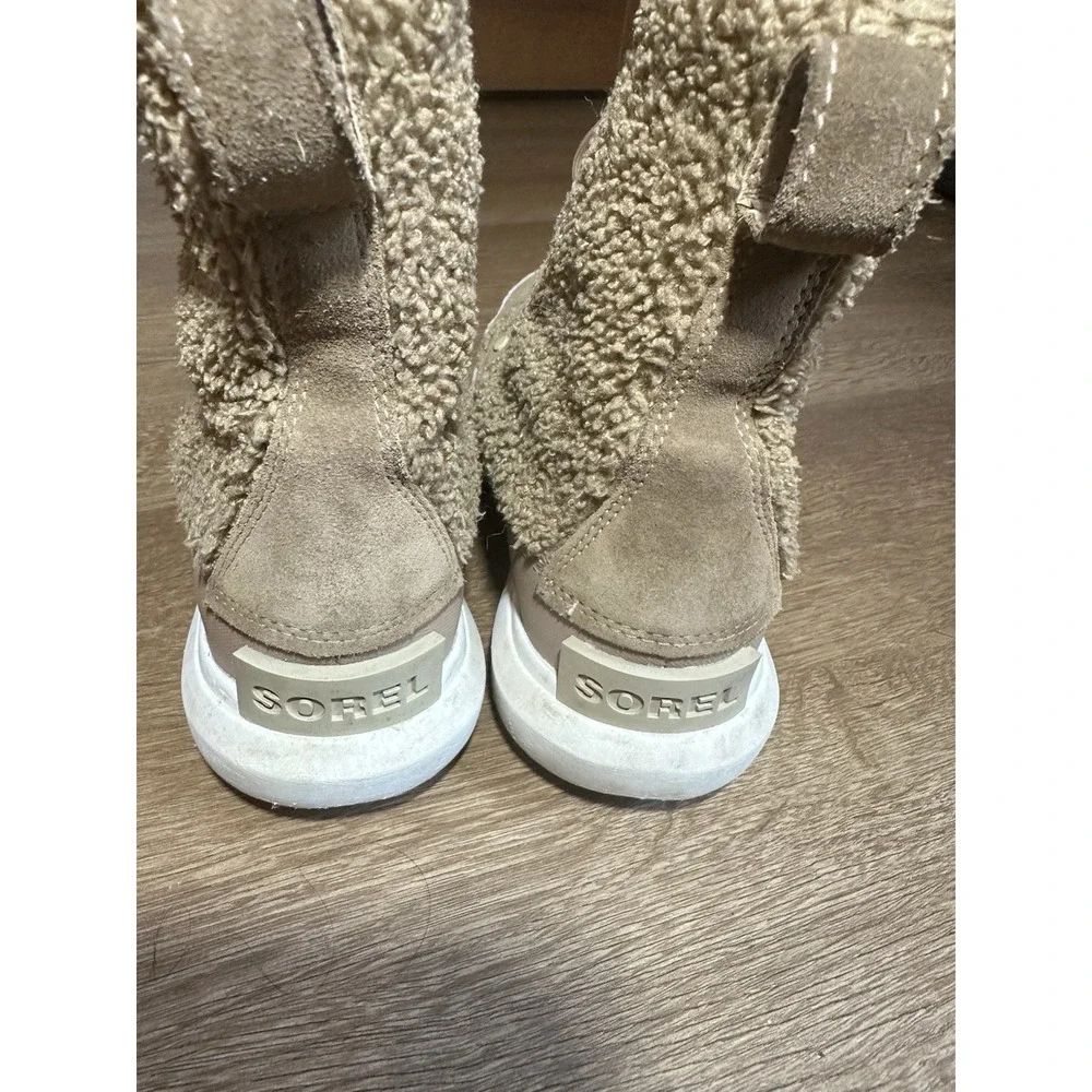 Sorel Women's Explorer II Joan Cozy‎ Dk. Tan White Sherpa Boots - Size 8